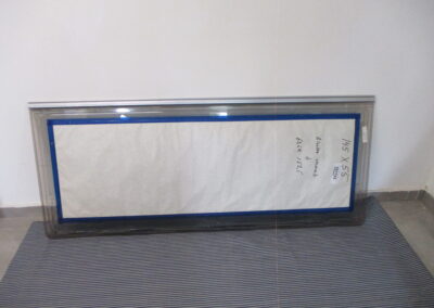 OKNO č. 607 – nové, velikost 152,5 x 63,5  (díra 145×55 cm)