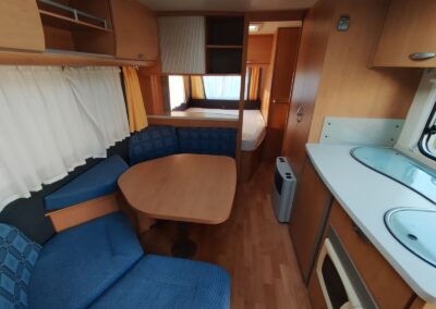 KNAUS 550 FSK – pevné palandy