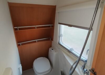 KNAUS 550 FSK – pevné palandy