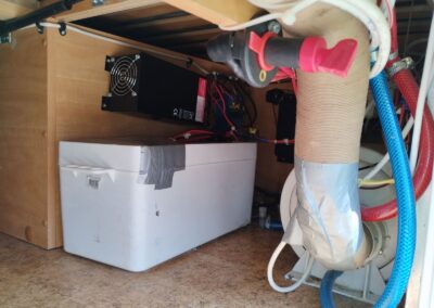 BÜRSTNER VENTANA + mover + baterie