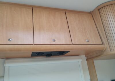 BÜRSTNER VENTANA + mover + baterie