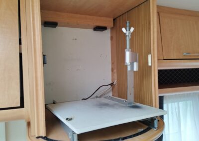 BÜRSTNER VENTANA + mover + baterie