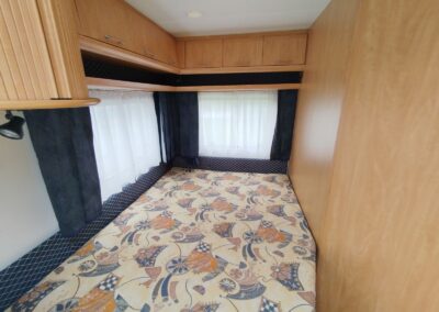 BÜRSTNER VENTANA + mover + baterie