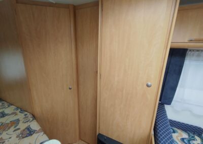 BÜRSTNER VENTANA + mover + baterie