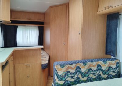 BÜRSTNER VENTANA + mover + baterie