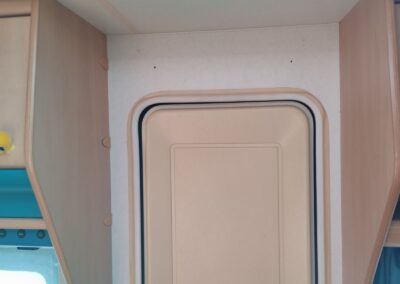 HOBBY 450UB DeLuxe + střešní klima
