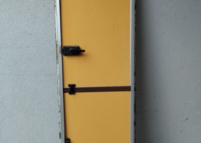 Dveře č. D 20 – levé, 50,5 cm x 164 cm, s rámem