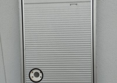 Dveře č. D 28 – pravé, DETHLEFFS, 52 x 172,5 cm, s rámem