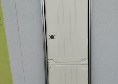 Dveře č. D 29 – levé, hladké, 52,5 x 170 cm