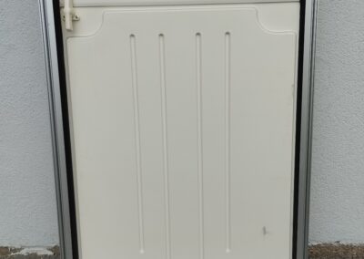 Dveře č. D 29 – levé, hladké, 52,5 x 170 cm