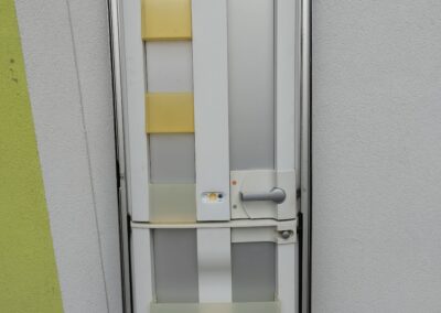 Dveře č. D 31 – pravé, KNAUS SÜDWIND, r. 2004-2008, 58 x 170 cm