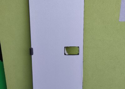 Dveře č. D 33 – levé, 55,5 x 173 cm, bez rámu