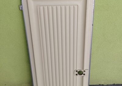 Dveře č. D 55 – pravé, horní část, 50 x 100 cm