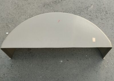 podběh ke karavanu č. P149 – výška 29,5, šířka 72,5, hloubka 22 cm