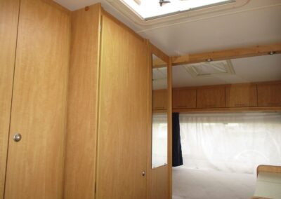 BÜRSTNER VENTANA + mover + baterie