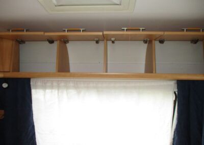BÜRSTNER VENTANA + mover + baterie
