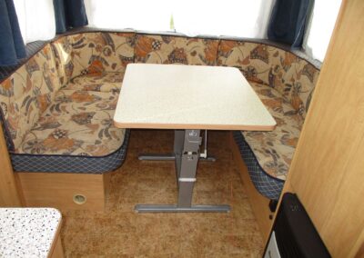 BÜRSTNER VENTANA + mover + baterie