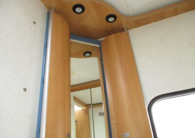 BÜRSTNER VENTANA + mover + baterie