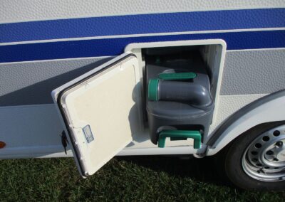 HOBBY 495 UL + automatický mover